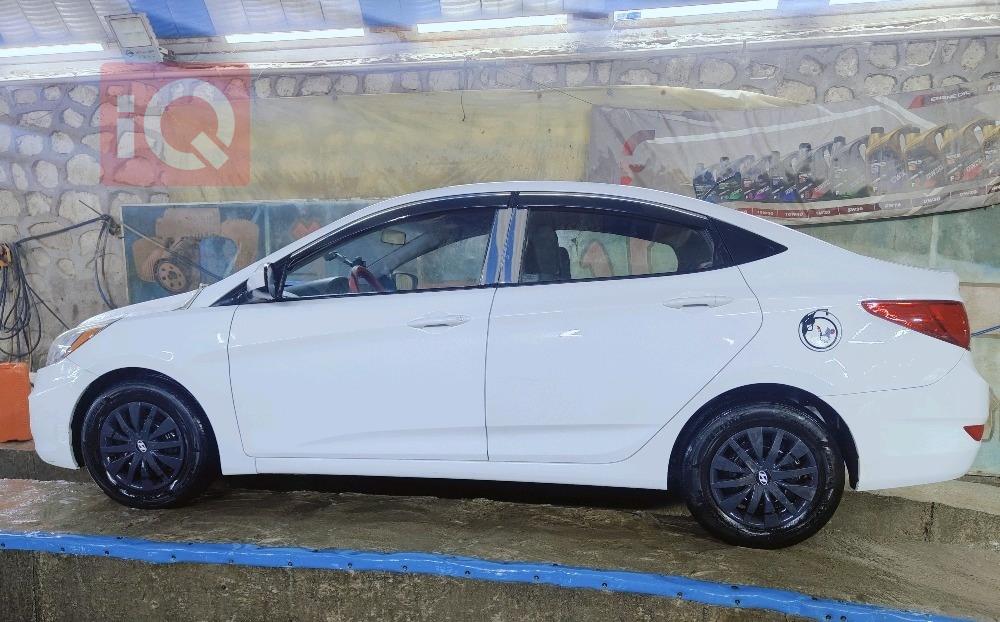 هیۆندای ئەکسنت